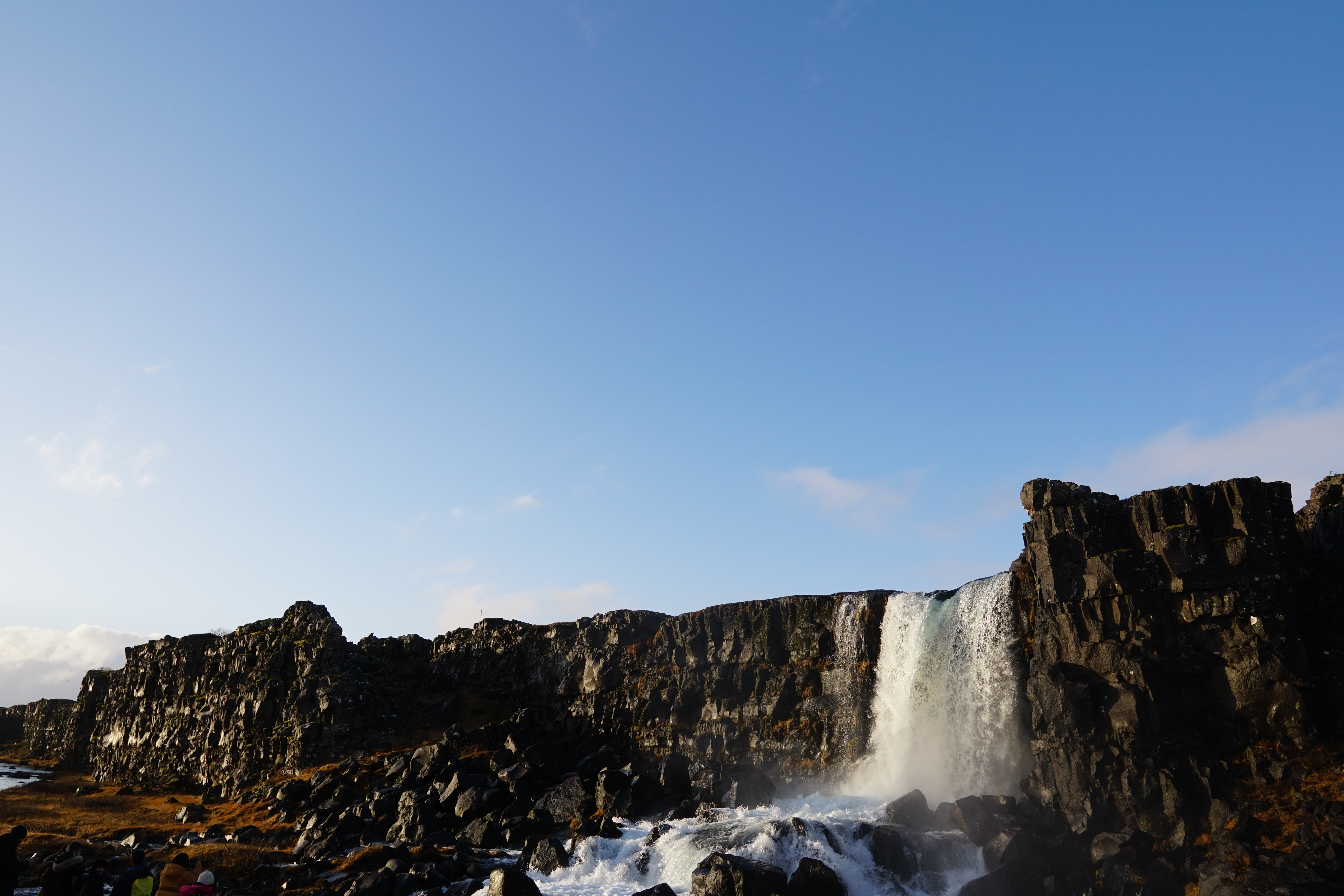 Öxaráfoss waterfall dropping into the Almannagjá rift at Þingvellir
